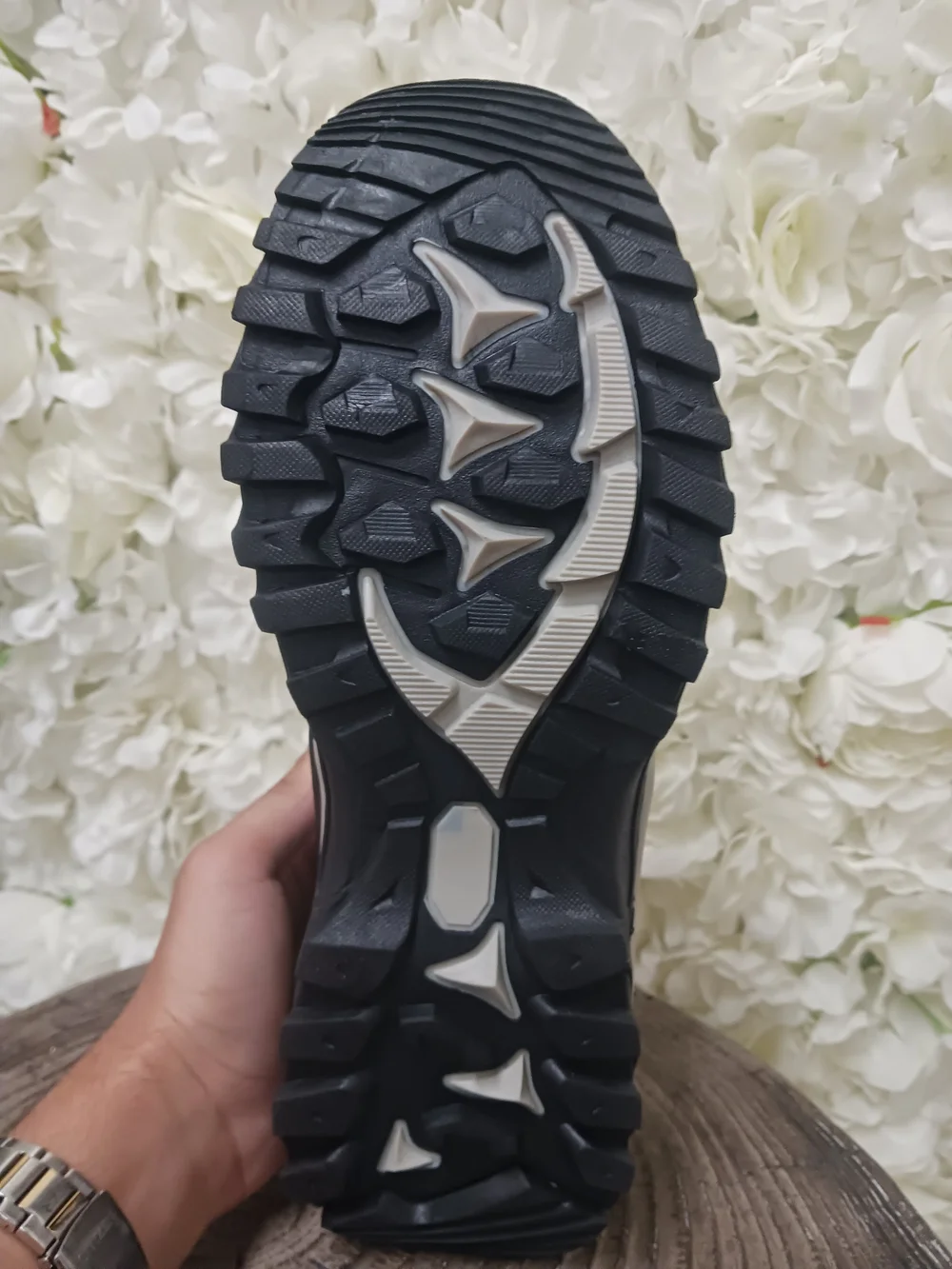Men's Black and Gray Casual Trail Sneaker